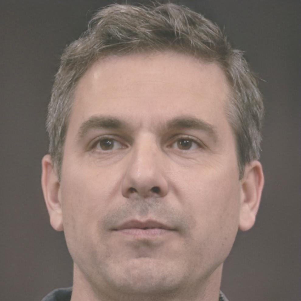 Björn Kellermann, Senior Financial Analyst